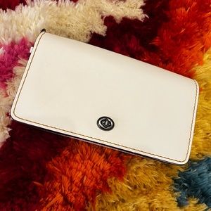 Coach Dinky Crossbody to Clutch Bag! Excellent condition!